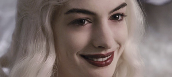 anne hathaway top. Anne Hathaway in Alice in