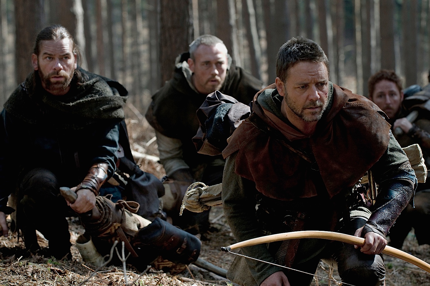 Early Buzz Robin Hood Reviews Break Before Cannes Premiere 2135