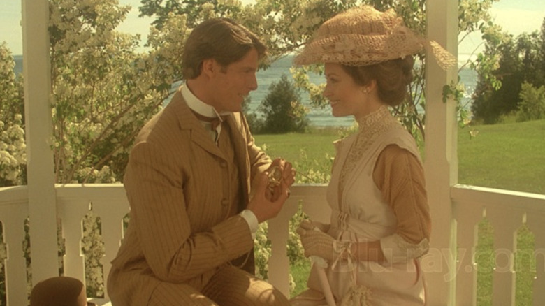 Richard (Christopher Reeve) woos Elise (Jane Seymour) in a gazebo in Somewhere in Time