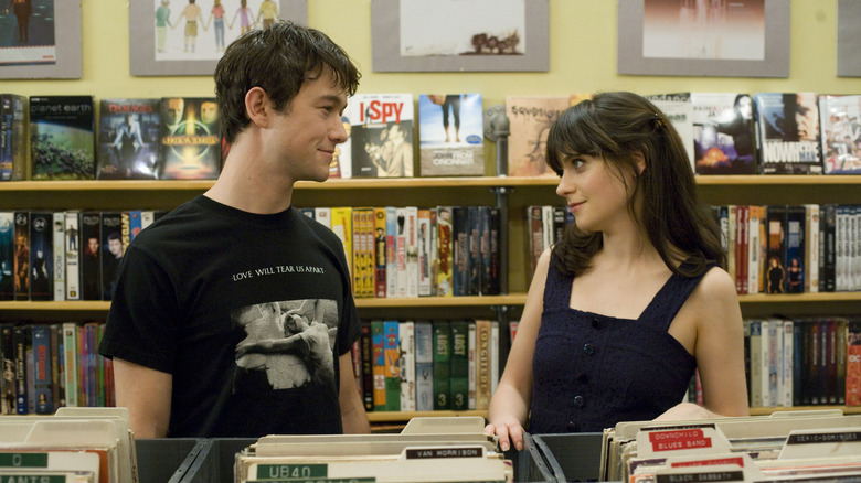 500 Days of Summer's Joseph Gordon-Levitt and Zooey Deschanel staring at each other