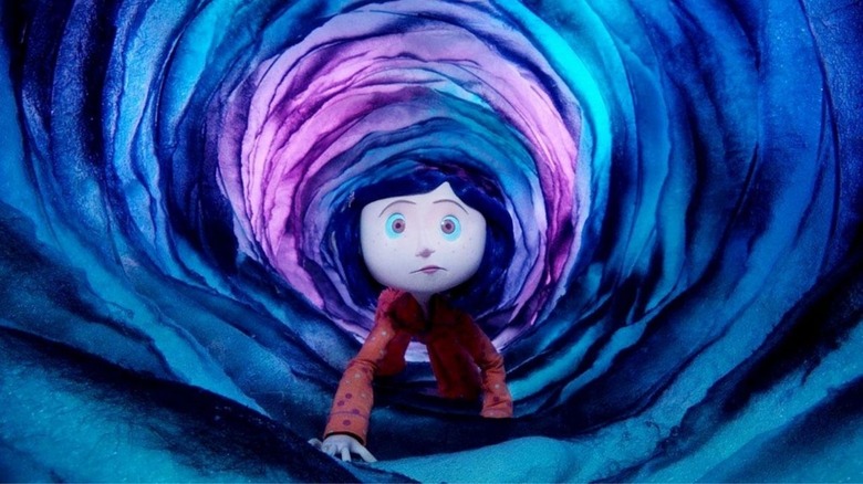 Coraline in tunnel