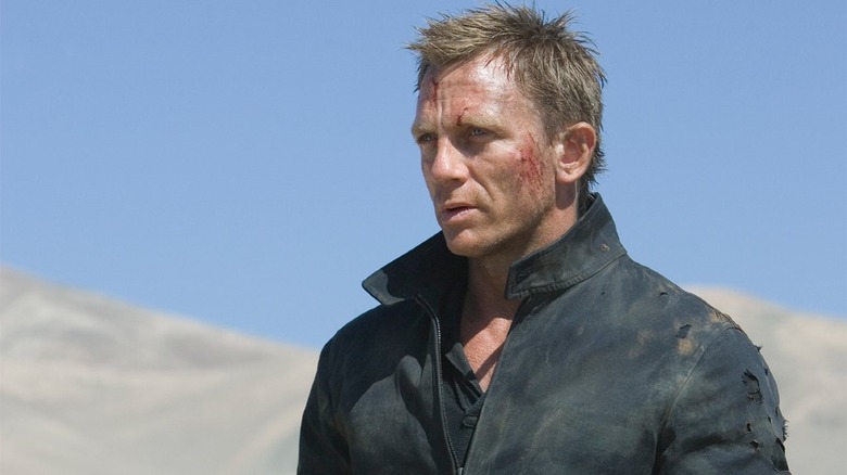 Daniel Craig desert