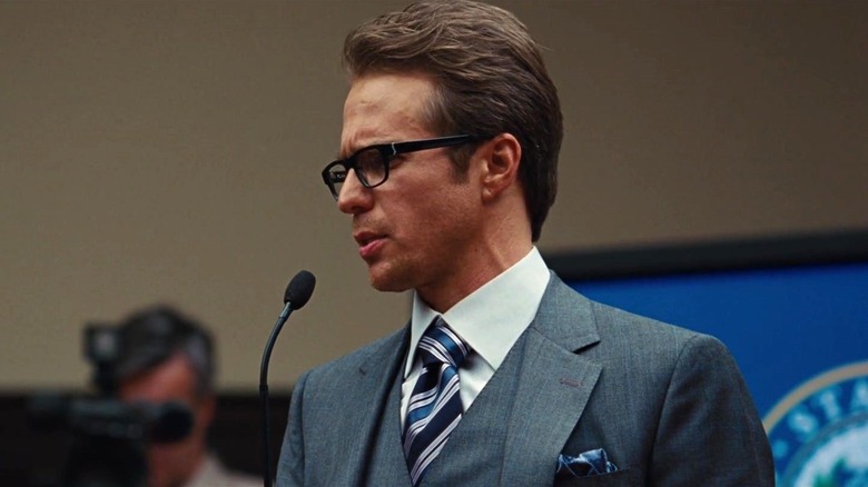 Sam Rockwell as Justin Hammer looking to the side in Iron Man 2