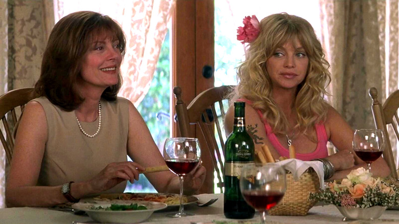 Susan Sarandon and Goldie Hawn in "The Banger Sisters"