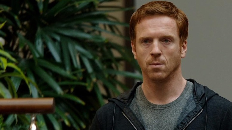 Nicholas Brody (Damian Lewis) looks disheveled outside on Homeland