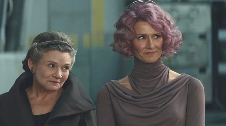 The Last Jedi's Leia Organa smiling at Amilyn Holdo