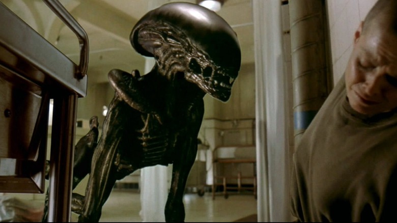 A quadruped Xenomorph approaches Ripley in Alien 3