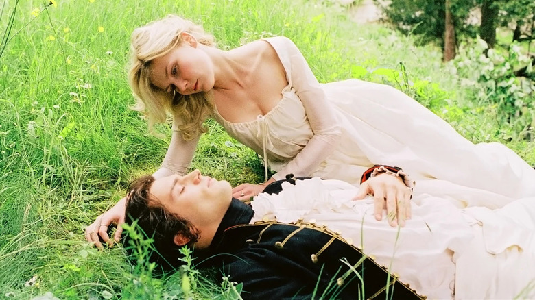 Marie and Axel in the grass