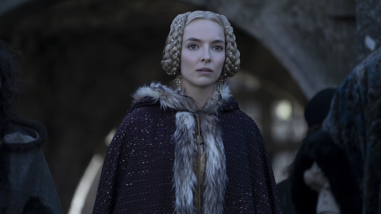 Marguerite de Carrouges (Jodie Comer) wearing cloak in The Last Duel