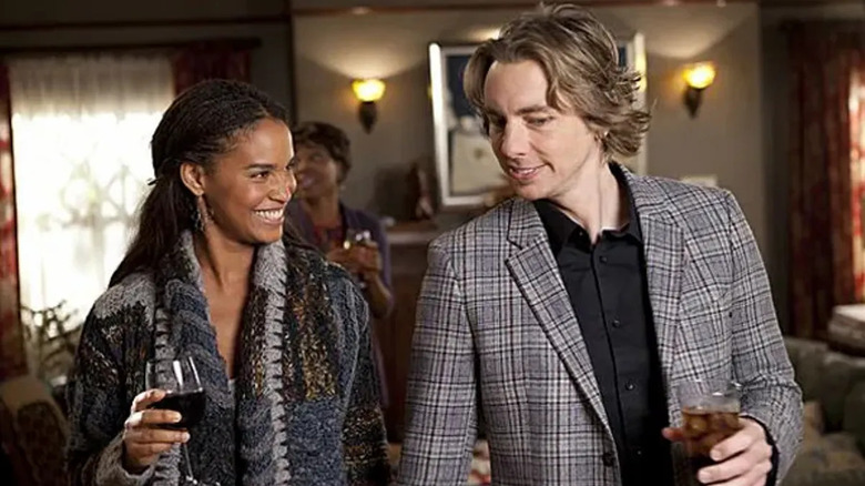 Crosby Braverman (Dax Shepard) makes Jasmine Trussell (Joy Bryant) laugh in Parenthood