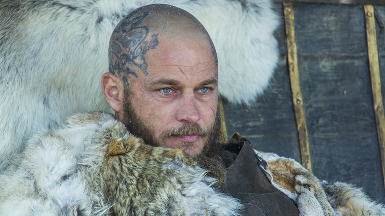 Ragnar (Travis Fimmel) wrapped in furs in Vikings