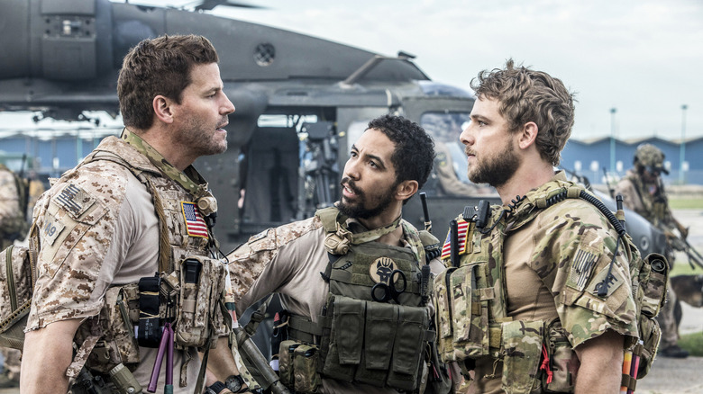 Hayes (David Boreanaz) speaks to his men on SEAL Team