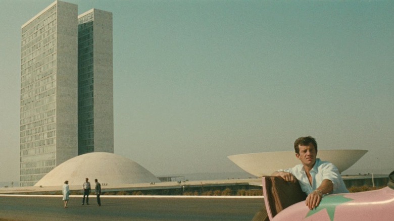 Jean-Paul Belmondo lost in modernist Rio.