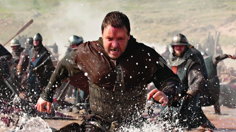 Russell Crowe fighting as Robin Hood