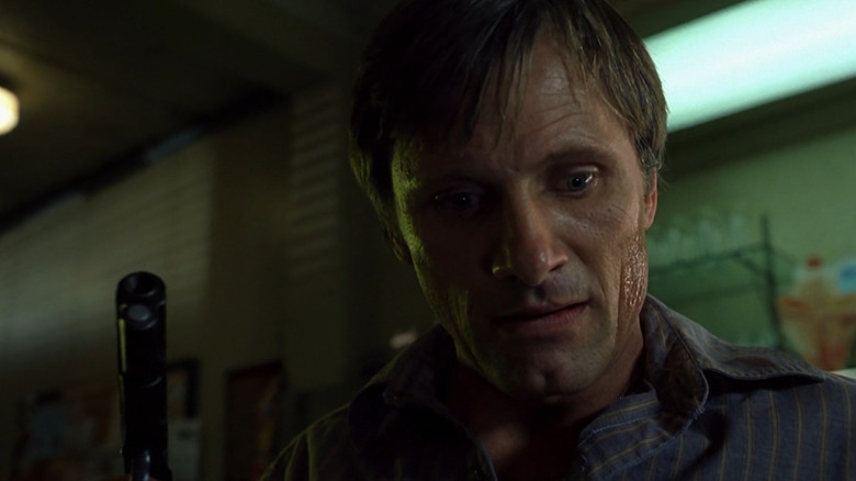 Viggo Mortensen in diner