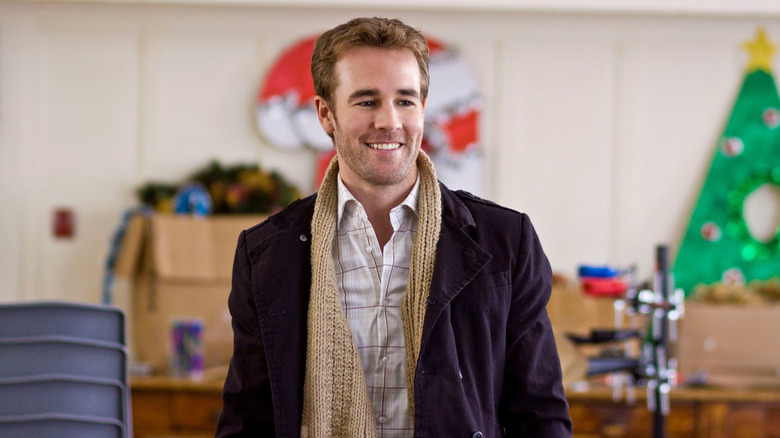 James Van Der beek as Seth grinning in store in Mrs Miracle