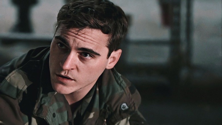 Joaquin Phoenix soldier