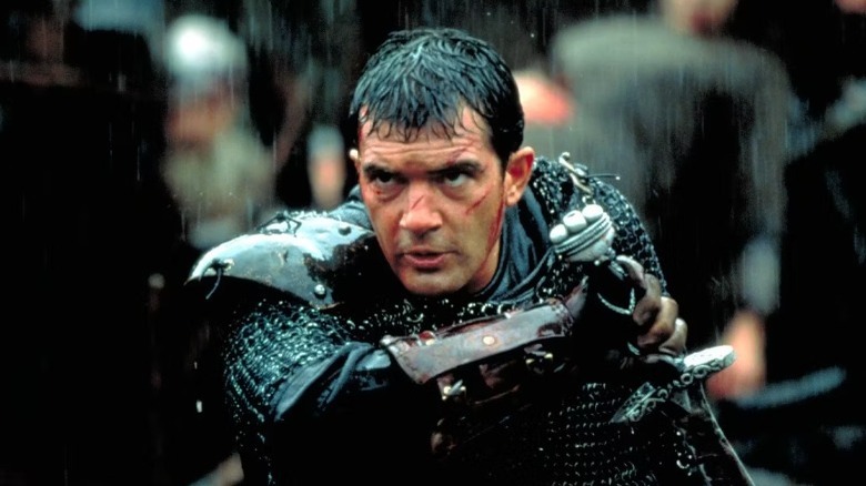 Antonio Banderas in battle