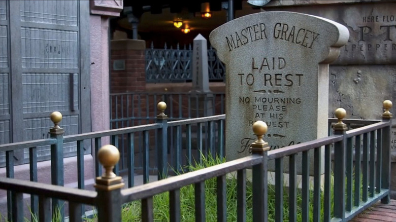 Haunted Mansion gravestone