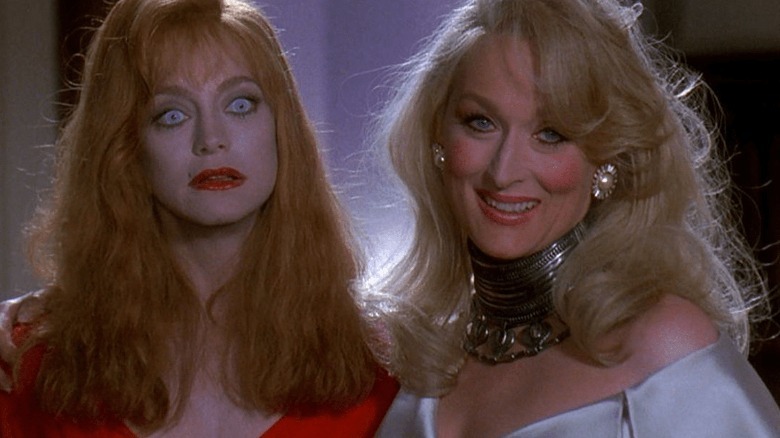 Goldie Hawn with hole in stomach in Death Becomes Her