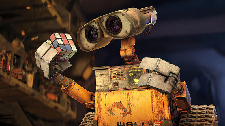 Wall-E holding Rubix Cube