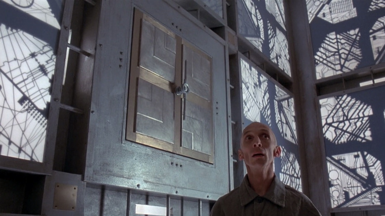 Julian Richings in Cube (1997)