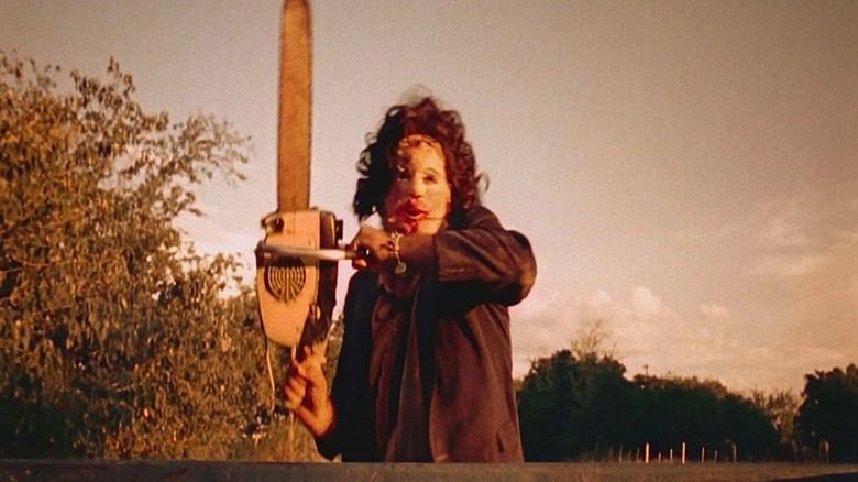 Texas Chain Saw Massacre 1974 Leatherface chase