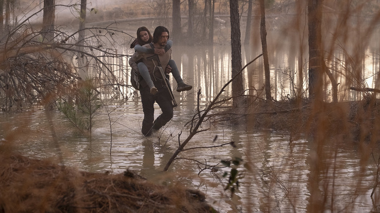 Ariana Greenblatt and Adam Driver in 65