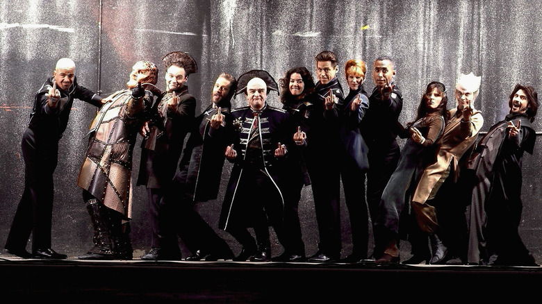 The Babylon 5 casting flipping off the haters