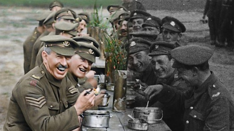 ww1 soldiers smiling color bw