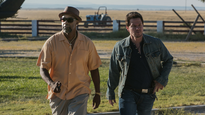 O filme esquecido de Denzel Washington e Mark Wahlberg está no topo das paradas da Netflix