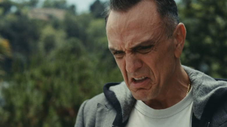 Chaim Hank Azaria terlihat jijik di idola