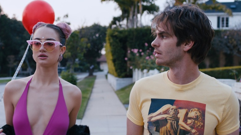 Under the Silver Lake balloon girl 