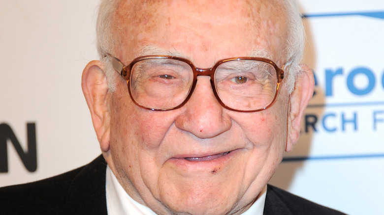 Ed Asner at a 2015 benefit show