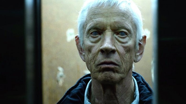 O pau de Scott Glenn parece sério no Demolidor