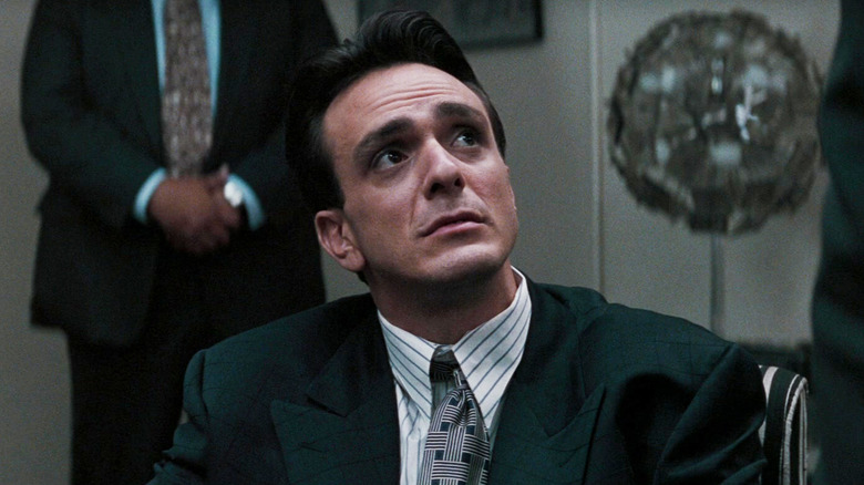 Hank Azaria's Alan Marciano looks up at Al Pacino's Vincent Hanna in Heat