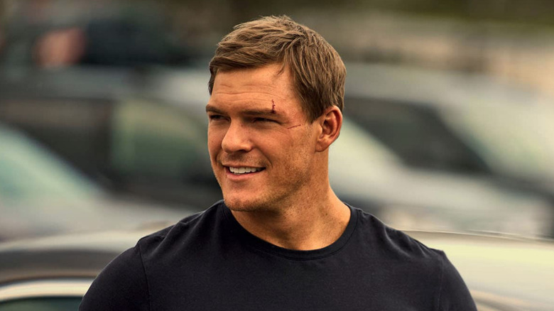 Alan Ritchson in Reacher