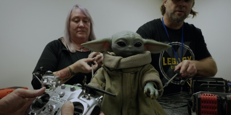 The Mandalorian - Baby Yoda Puppet