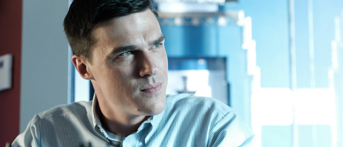 Finn Wittrock Versace