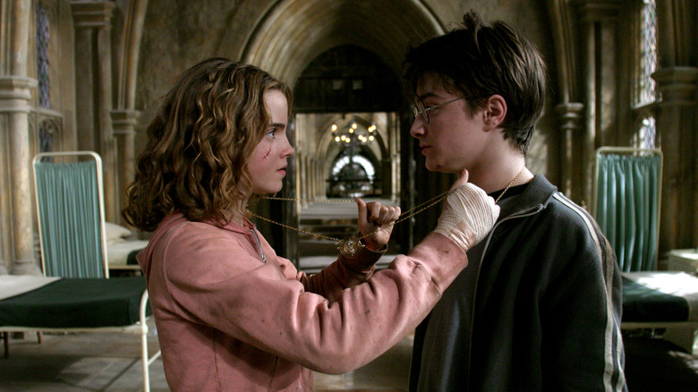 Harry Potter and the Prisoner of Azkaban, Hermione and Harry