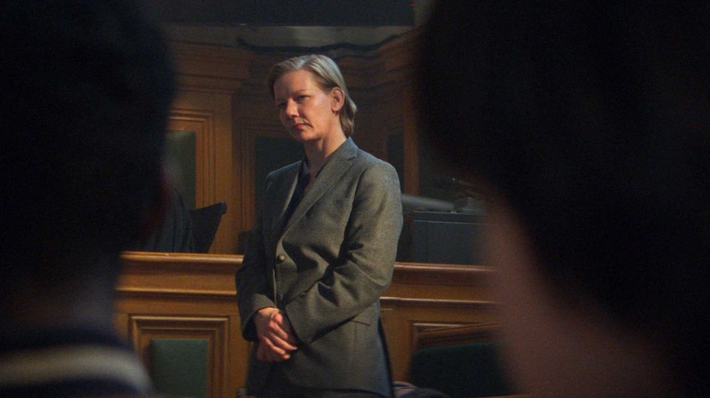 Sandra addresses the various members of the court in Anatomy of a Fall