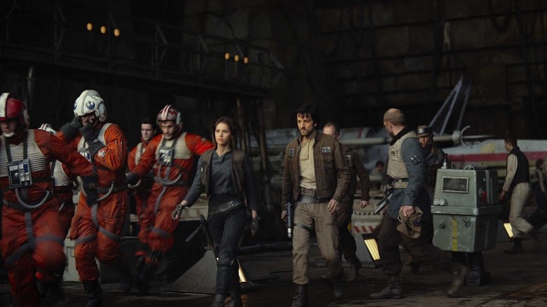 Cassian Andor and Jyn Erso on Yavin IV in Rogue One: A Star Wars Story