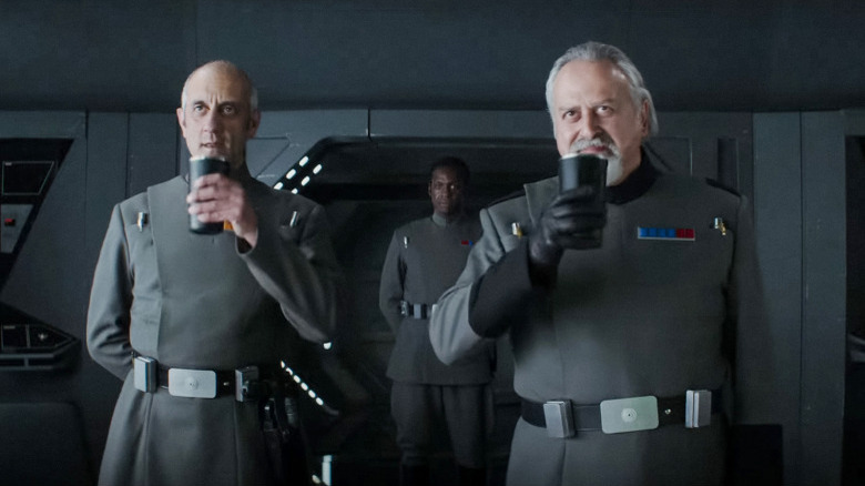 Imperial officers drinking in Andor