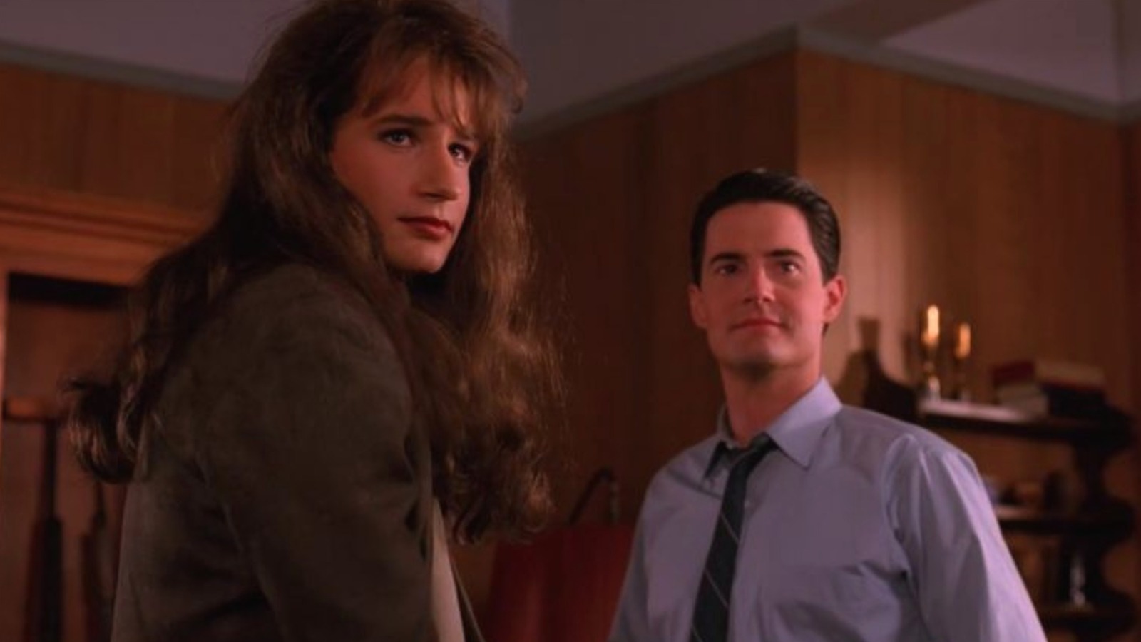 Are Twin Peaks And The X-Files Set In The Same Universe?