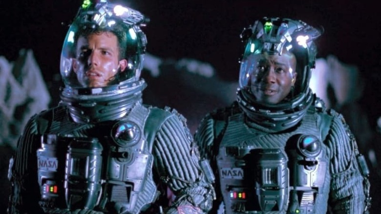 Ben Affleck Michael Clarke Duncan in spacesuit Armageddon