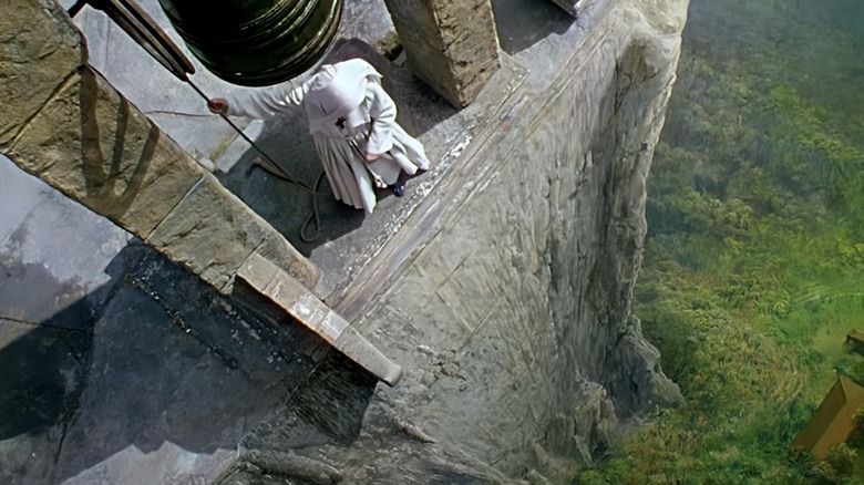 Black Narcissus 1947 Cliff