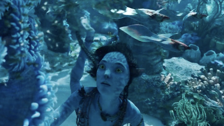 Avatar the way of water kiri looking underwater