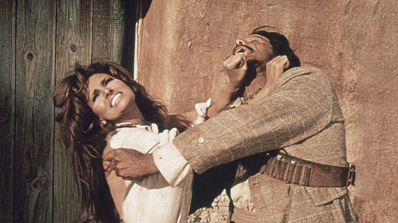 Raquel Welch in Bandolero!