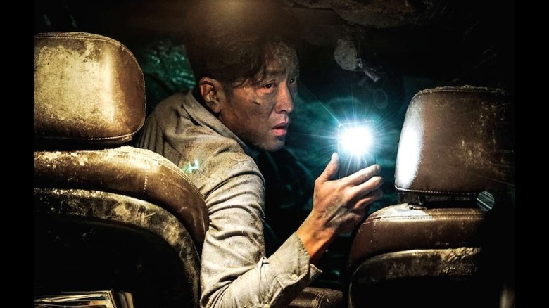 Ha Jung-woo in Tunnel