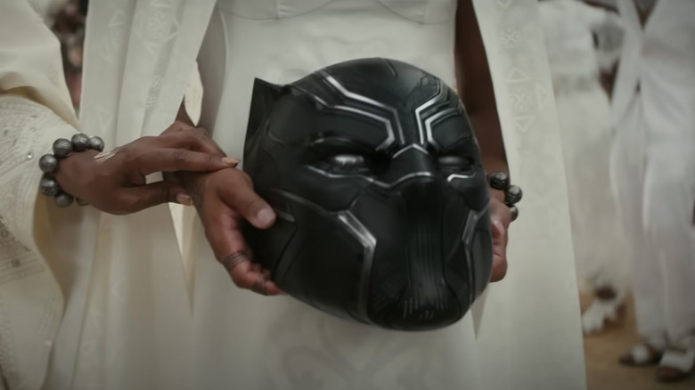 Black Panther helmet in Black Panther: Wakanda Forever